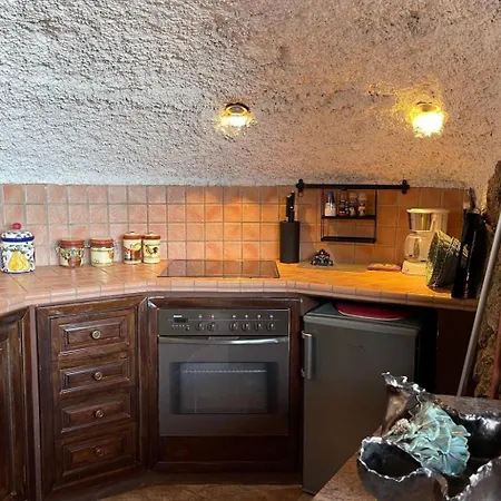 Schlafen In Einer Vulkanischen Hoehle By Interhome