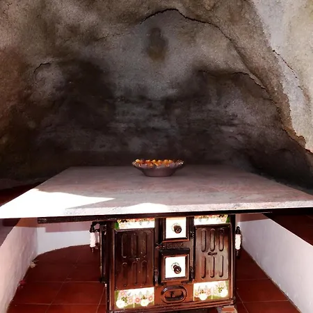 Ferienhaus Schlafen In Einer Vulkanischen Hoehle By Interhome Tías