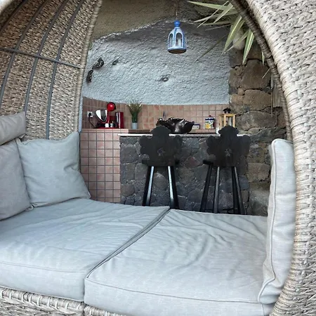 Ferienhaus Schlafen In Einer Vulkanischen Hoehle By Interhome