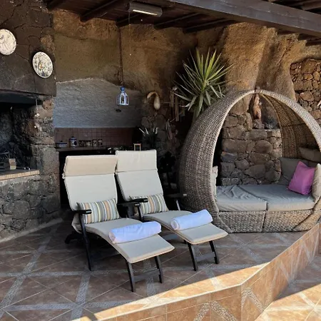 Ferienhaus Schlafen In Einer Vulkanischen Hoehle By Interhome Tías